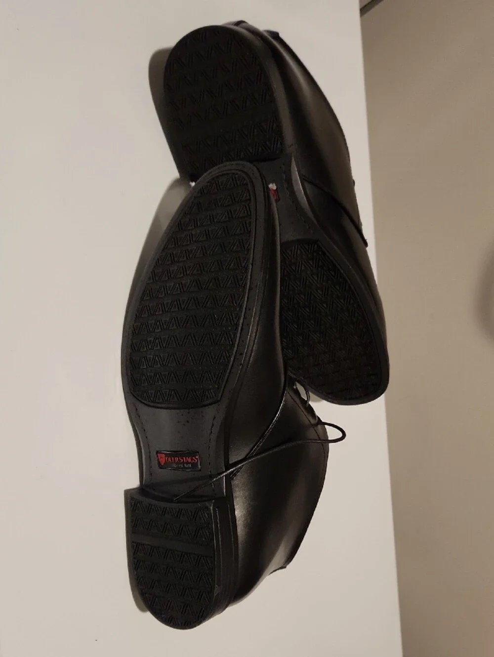 Deerstag Waterproof Black Leather Chukka Boots